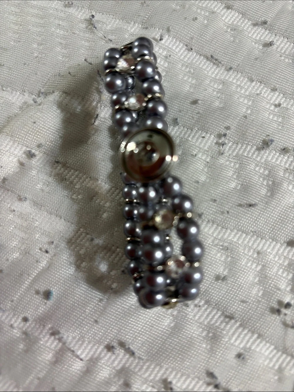 Elegant Silver Pearl Bracelet using small snaps. With jewels. Stretchy bracelet - Picture 7 of 7